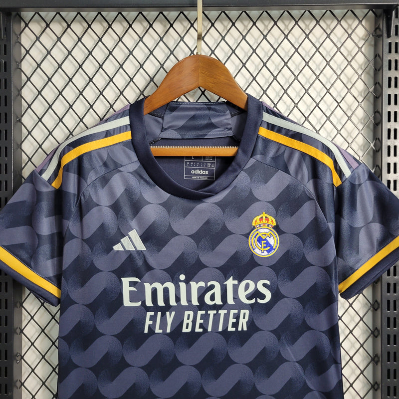 CAMISA FEMININA DO REAL MADRID 23/24 CINZA ESCURO EDIÇÃO ESPECIAL